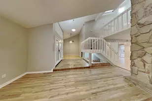 542 Enchanted Hollow Dr, Spring, TX 77388 - Photo 2