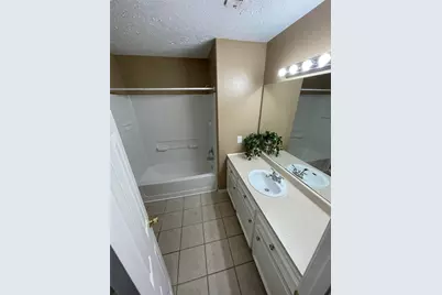 1499 E Dallas Street, Conroe, TX 77301 - Photo 10