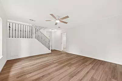 2 Kittiwake Court, The Woodlands, TX 77380 - Photo 6