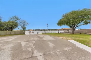 13413 Bunker Hill Dr, Willis, TX 77318 - Photo 10
