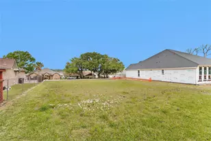 13413 Bunker Hill Dr, Willis, TX 77318 - Photo 8