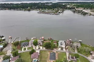 13413 Bunker Hill Dr, Willis, TX 77318 - Photo 4