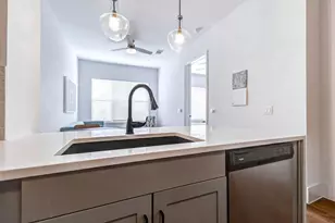 1508 Blodgett St, Houston, TX 77004 - Photo 6