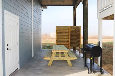 1075 Shady Lane, Gilchrist, TX 77617 - Photo 20