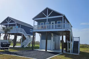 1075 Shady Ln, Gilchrist, TX 77617 - Photo 22