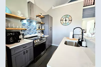 1075 Shady Lane, Gilchrist, TX 77617 - Photo 4