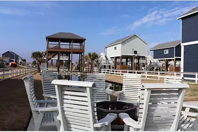 1075 Shady Lane, Gilchrist, TX 77617 - Photo 26