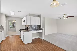 803 Dragonfly Dr, Conroe, TX 77301 - Photo 24