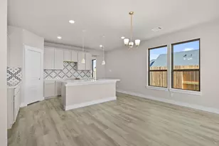 21027 Carob Tree Ln, Tomball, TX 77377 - Photo 4