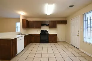 8611 Texas Acorn Ave, Houston, TX 77078 - Photo 4