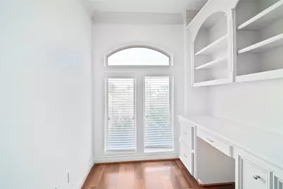 704 Welch Street, Houston, TX 77006 - Photo 16