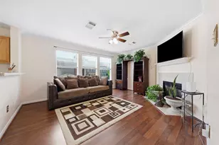 14607 Alanna Lagoon Ct, Houston, TX 77083 - Photo 4