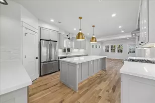 910 Northwood St, Houston, TX 77009 - Photo 10