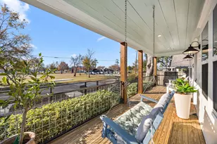 910 Northwood St, Houston, TX 77009 - Photo 4