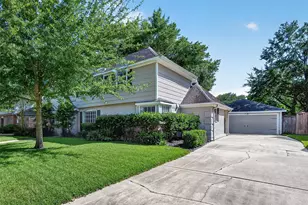 1638 Fall Valley Dr, Houston, TX 77077 - Photo 12