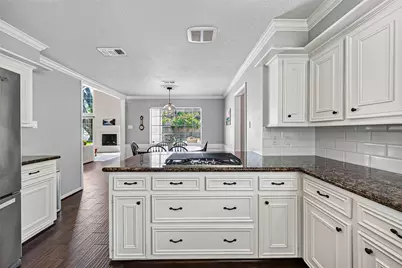 1638 Fall Valley Drive, Houston, TX 77077 - Photo 4