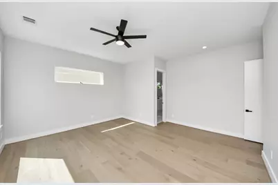 322 E 35 Th Street, Houston, TX 77018 - Photo 24