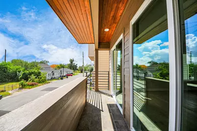 322 E 35 Th Street, Houston, TX 77018 - Photo 14