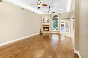 6 S Buck Ridge, The Woodlands, TX 77381 - Photo 10