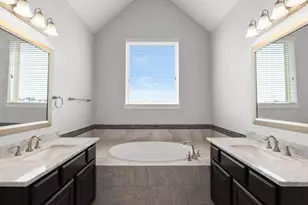 702 N Shepherd Dr, Houston, TX 77007 - Photo 12