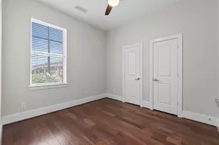 702 N Shepherd Dr, Houston, TX 77007 - Photo 16