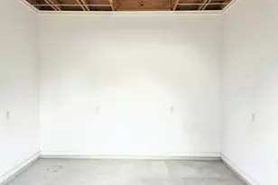 828 E 39th St, Houston, TX 77022 - Photo 18