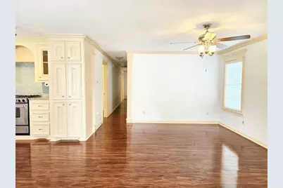 828 E 39th Street, Houston, TX 77022 - Photo 2