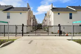 881 Rachel St, Houston, TX 77091 - Photo 1
