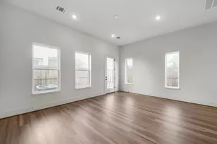 881 Rachel St, Houston, TX 77091 - Photo 8