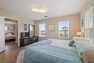 23005 Fresca St, Galveston, TX 77554 - Photo 18