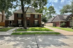 4226 Roaring Rapids Dr, Pasadena, TX 77059 - Photo 1