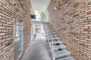 2101 Fountain View Dr, Houston, TX 77057 - Photo 6