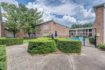 2101 Fountain View Drive #46C, Houston, TX 77057 - Photo 1