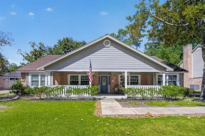 558 Landfall Lane, Conroe, TX 77302 - Photo 2