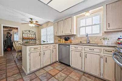 558 Landfall Lane, Conroe, TX 77302 - Photo 24