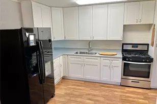 917 Ridgecrest St, Angleton, TX 77515 - Photo 8