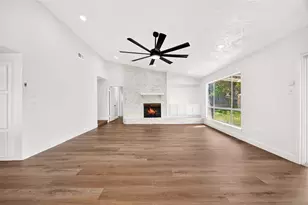 8515 Rivercross Rd, Houston, TX 77064 - Photo 10