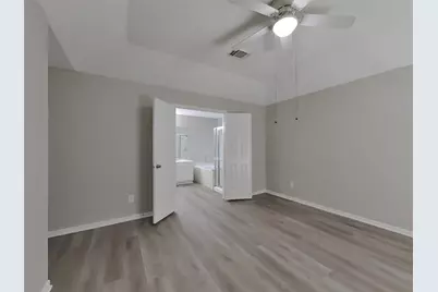 13830 Keyworth Drive, Houston, TX 77014 - Photo 8