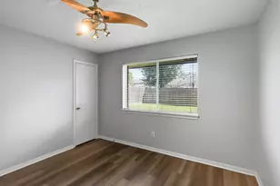 215 Black Rock Rd, Houston, TX 77015 - Photo 34