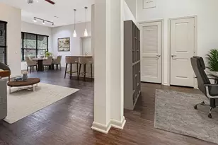 206 McGowen St, Houston, TX 77006 - Photo 2