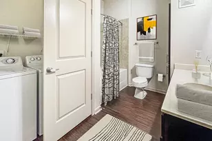 206 McGowen St, Houston, TX 77006 - Photo 6