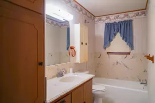 424 Candy St, El Campo, TX 77437 - Photo 18