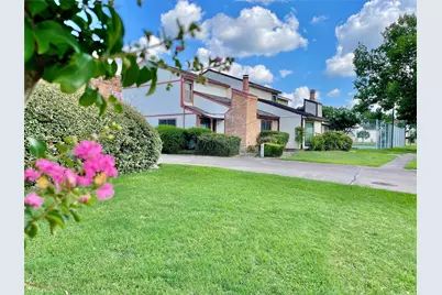 7840 Bateman Lane, Houston, TX 77088 - Photo 24