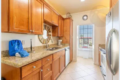 7000 Seawall Boulevard #225, Galveston, TX 77551 - Photo 18