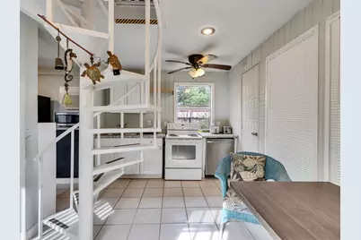 3529 Avenue M, Galveston, TX 77550 - Photo 10