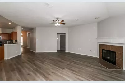 2017 Sandy Bank Lane, Pearland, TX 77581 - Photo 4