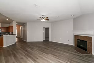 2017 Sandy Bank Ln, Pearland, TX 77581 - Photo 4