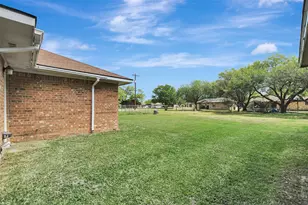 1920 6th St, Hempstead, TX 77445 - Photo 28
