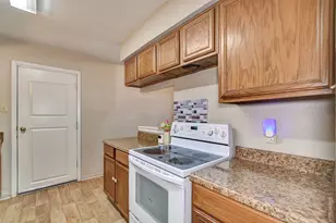 1920 6th St, Hempstead, TX 77445 - Photo 14