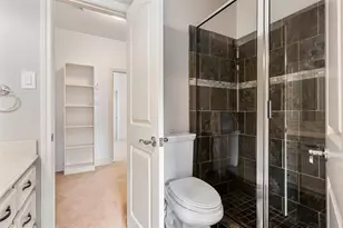 4523 Maple St, Bellaire, TX 77401 - Photo 32